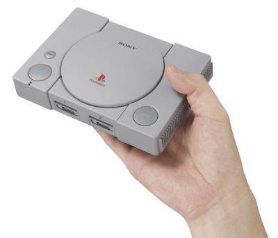 PlayStation Classic | les photos officielles de la version 2018 de la PS One